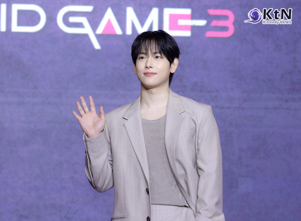 [KtN 포토] 선악의 경계가 모호한 임시완, '오징어 게임3' 활약 기대↑  황동혁 “6년의 마침표, 이제 질문할 시간”… ‘오징어 게임3’, 마지막 게임 시작된다 [종합]  사진=2025 06.09  넷플릭스 시리즈 ‘오징어 게임’이 마침내 시즌3로 마지막 장을 연다. 9일 서울 용산구 서울드래곤시티에서 열린 제작발표회 K trendy NEWS DB ⓒ케이 트렌디뉴스 무단전재 및 수집, 재배포금지