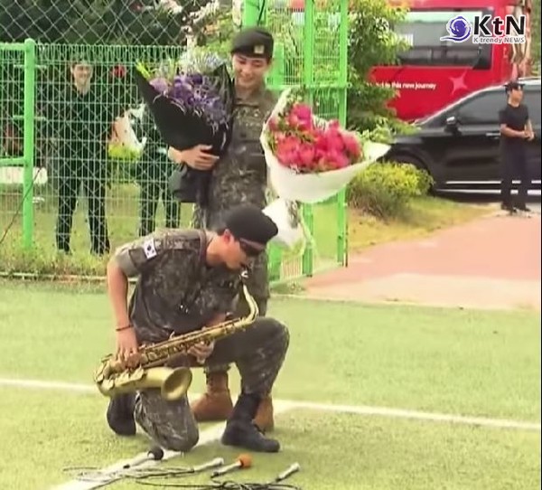 방탄소년단 RM, 코난 오프닝으로 ‘색소폰 세리머니’...“아미 덕에 버텼다” 사진=2025 06.10 BTS RM, 뷔와 전역 소감 mbc  영상 갈무리  K trendy NEWS DB ⓒ케이 트렌디뉴스 무단전재 및 수집, 재배포금지