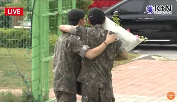 '코난 오프닝으로 ‘색소폰 세리머니’' BTS RM, “아미 덕에 버텼다”  사진=2025 06.10 연합뉴스   영상 갈무리  K trendy NEWS DB ⓒ케이 트렌디뉴스 무단전재 및 수집, 재배포금지