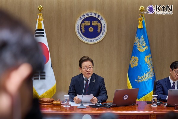 이재명 대통령, ‘3대 특검’ 전격 지명 조은석·민중기·이명현 각각 내란·김건희·채 상병 특검에 임명…정국 전면 사정국면 진입  사진=2025 06.13  이재명 인스타그램  / / 편집 K trendy NEWS DB ⓒ케이 트렌디뉴스 무단전재 및 수집, 재배포금지