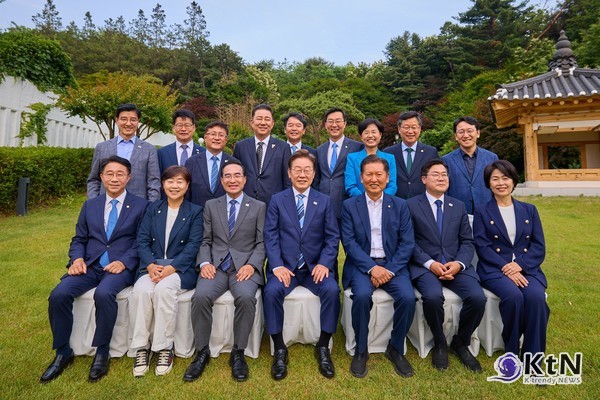   “6개월 안에 내란세력 척결”… 김병기, 이재명 정부 첫 여당 원내대표 당선 사진=2025 06.12   이재명 인스타그램  갈무리 K trendy NEWS DB ⓒ케이 트렌디뉴스 무단전재 및 수집, 재배포금지