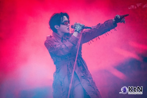 “보여드릴 게 많다” 제이홉 콘서트에 완전체 BTS 총출동 사진=2025 06.13 빅히트 뮤직 /   편집 K trendy NEWS DB ⓒ케이 트렌디뉴스 무단전재 및 수집, 재배포금지