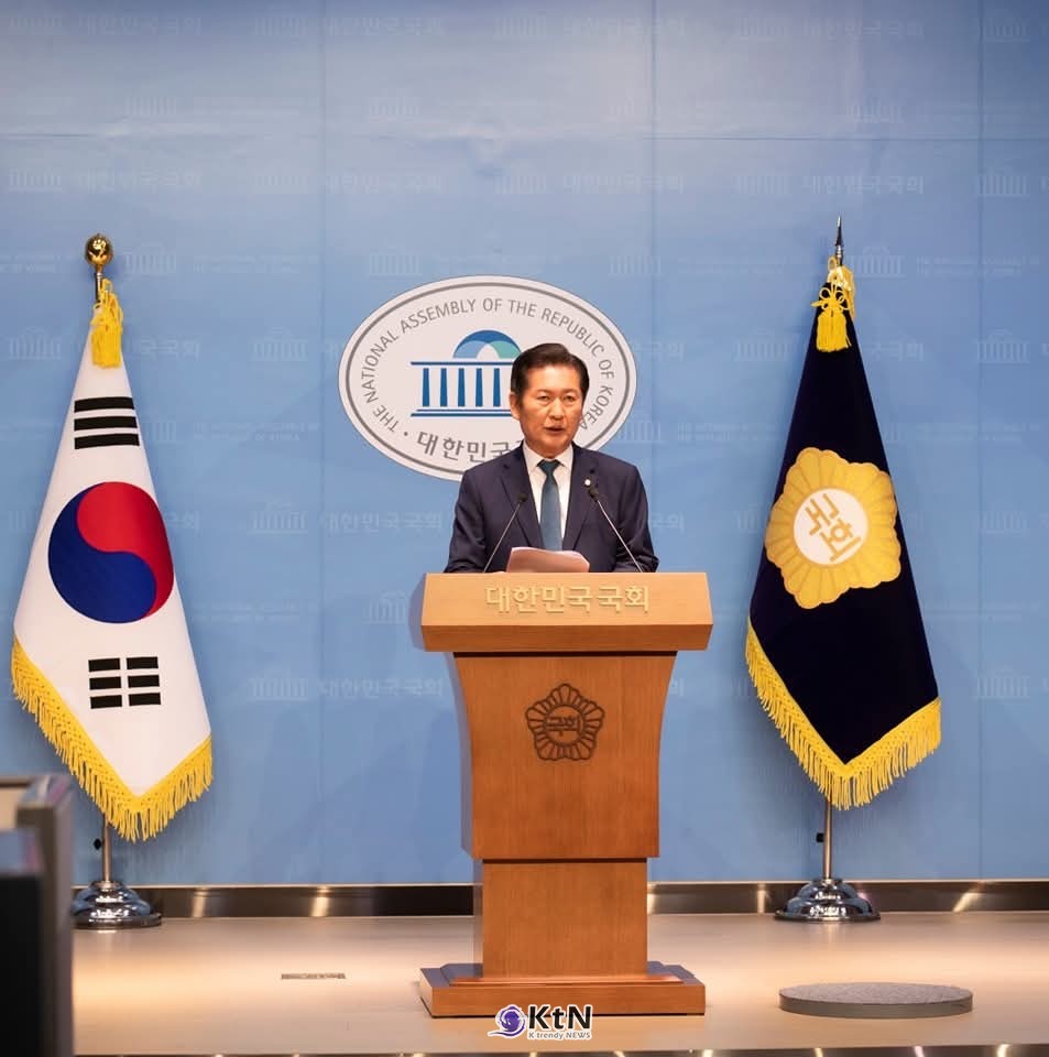 민주당, '명청체제' 구축으로 대선 재도전 기틀 다지나/사진=정청래 국회의원 페이스북/ K trendy NEWS DB ⓒ케이 트렌디뉴스 무단전재 및 수집, 재배포금지