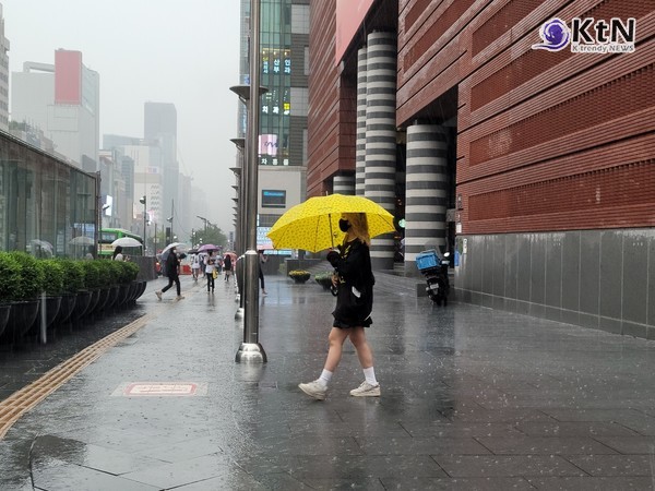 [날씨 NOW] 서울 호우주의보, 인천·경기 ‘호우경보’…장맛비 본격 시작  사진=2025 06.20 K trendy NEWS DB ⓒ케이 트렌디뉴스 무단전재 및 수집, 재배포금지