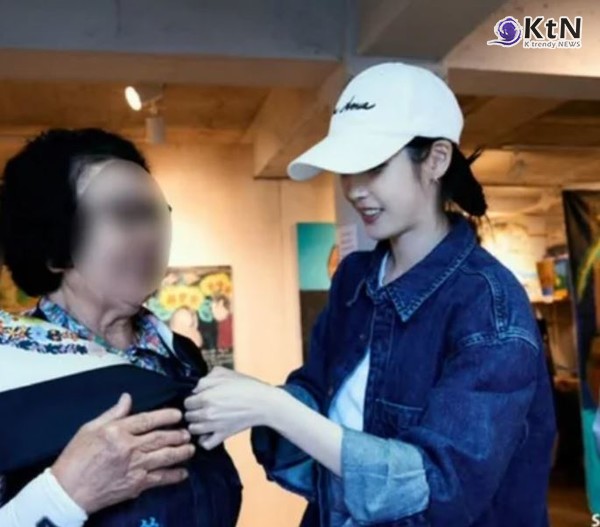 [연예 Now] 아이유, 제주 할망께 손편지와 명품 스카프…감동 미담 사진=2025 06.20  소셜뮤지엄  K trendy NEWS DB ⓒ케이 트렌디뉴스 무단전재 및 수집, 재배포금지