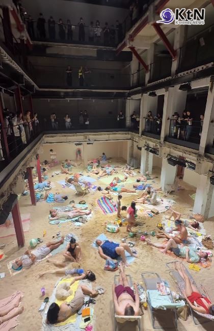 [문화 Focus] ‘성수동에 뜬 실내 해변’…세계적인 오페라''선앤씨', 베니스서 온 몰입형 감각극  사진=2025 06.20 @sunandseaopera  K trendy NEWS DB ⓒ케이 트렌디뉴스 무단전재 및 수집, 재배포금지