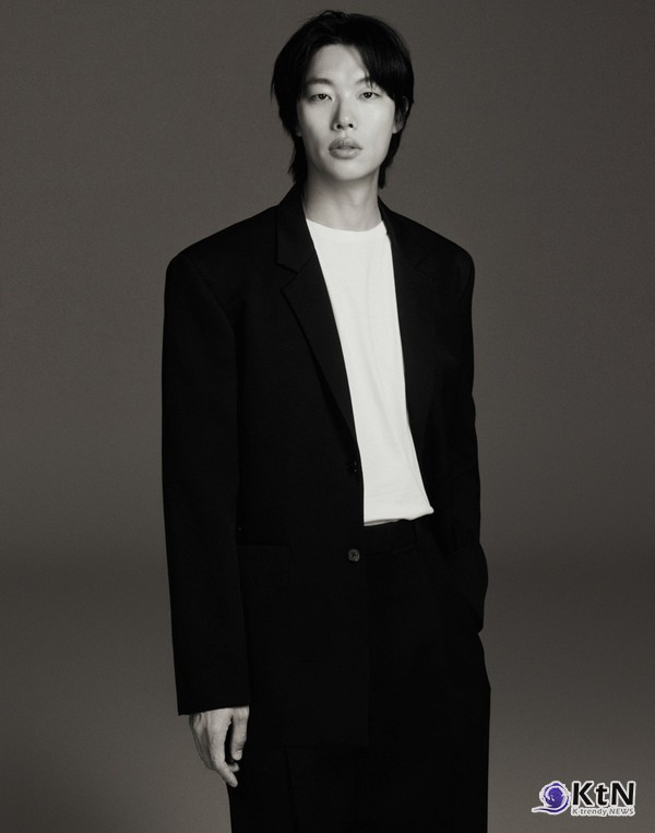 류준열, UAA와 전속계약… 송혜교·장기용과 한 식구 사진=2025 06.25  =UAA K trendy NEWS DB ⓒ케이 트렌디뉴스 무단전재 및 수집, 재배포금지