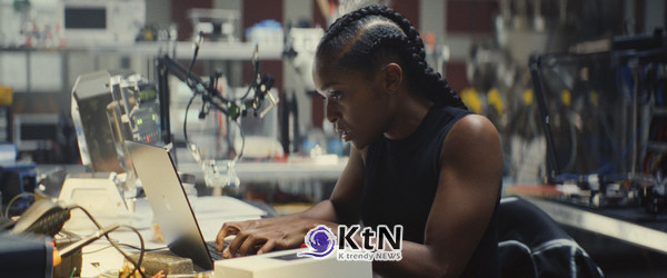 '블랙 팬서'시리즈 라이언 쿠글러 총괄 프로듀서 참여천재 소녀 ‘리리’의 NEW 수트 프로젝트가 시작된다! '아이언하트' /사진=디즈니+, K trendy NEWS DB ⓒ케이 트렌디뉴스 무단전재 및 수집, 재배포금지