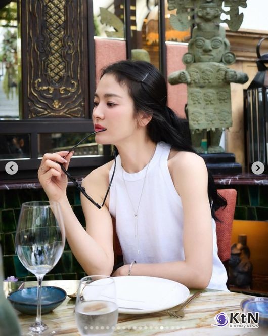 송혜교, 스페인에서도 레전드…핑크 드레스보다 더 빛난 여신 미모 사진=2025 07.03 송혜교 인스타그램 갈무리  K trendy NEWS DB ⓒ케이 트렌디뉴스 무단전재 및 수집, 재배포금지