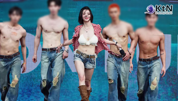 [STAR NOW] 셔츠 팍 풀어헤친 권은비, 워터밤 직캠 영상 200만 뷰 돌파   사진=2025 07.07  유튜브 채널 ‘DaftTaengk’ K trendy NEWS DB ⓒ케이 트렌디뉴스 무단전재 및 수집, 재배포금지