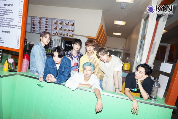 방탄소년단, 10년간 전 세계가 가장 많이 들은 K팝… '다이너마이트' 34위  사진=2025 07.07  빅히트 뮤직  K trendy NEWS DB ⓒ케이 트렌디뉴스 무단전재 및 수집, 재배포금지