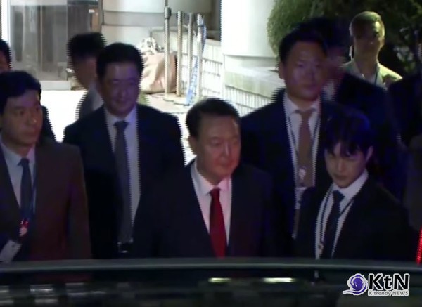 [속보] 윤석열 전 대통령, 호송차 타고 서울 구치소로 이동   사진=2025 07.09 MBC영상 갈무리  K trendy NEWS DB ⓒ케이 트렌디뉴스 무단전재 및 수집, 재배포금지