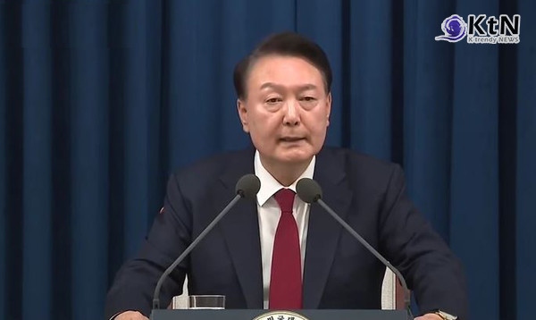 윤석열 전 대통령 재구속…북한 도발 유도 정황 속 외환·내란 수사 급물살  사진=2025 07.10  비상계엄 선포 ktv  영상 갈무리 K trendy NEWS DB ⓒ케이 트렌디뉴스 무단전재 및 수집, 재배포금지