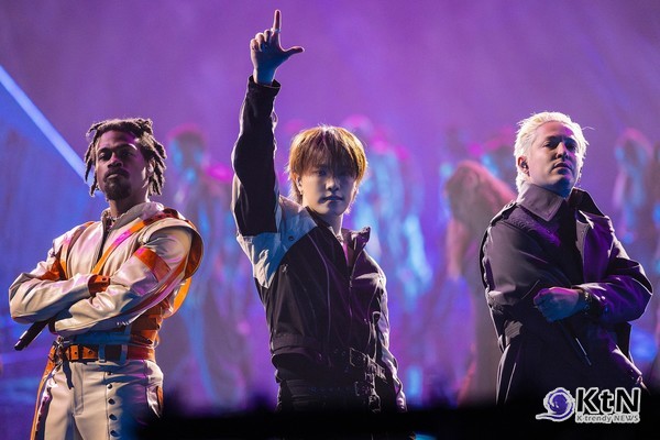 세븐틴 디노, 댄서 30명 군무로 'e스포츠 월드컵' 개막 공연… 전 세계를 흔든 퍼포먼스 사진=2025 07.11 플레디스 엔터테인먼트  K trendy NEWS DB ⓒ케이 트렌디뉴스 무단전재 및 수집, 재배포금지​​​​​​​