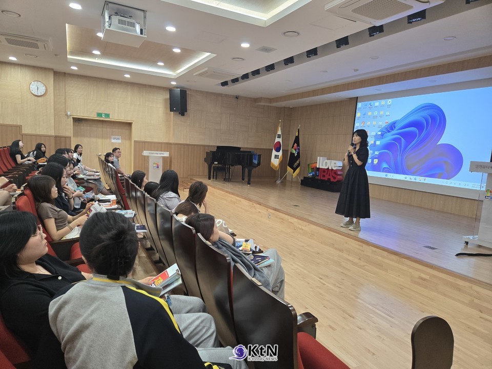 인찬뷰티예술고등학교 조선희 부장 선생님 /사진=K trendy NEWS DB ⓒ케이 트렌디뉴스 무단전재 및 수집, 재배포금지