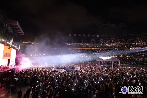 에이티즈, 뉴욕 시티필드 또 채웠다…2년 연속 스타디움 장악한 ‘K팝 파워’  사진=2025 07.15 KQ엔터테인먼트  K trendy NEWS DB ⓒ케이 트렌디뉴스 무단전재 및 수집, 재배포금지