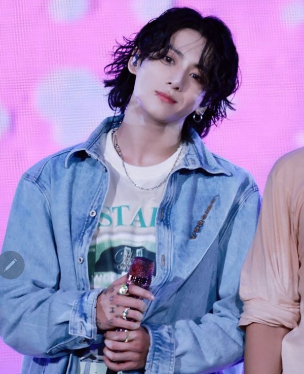 방탄소년단 정국, 자작곡 ‘Still With You’로 스포티파이 3억 초읽기  사진=2025 04.19  빅히트뮤직 엑스 갈무리   K trendy NEWS DB ⓒ케이 트렌디뉴스 무단전재 및 수집, 재배포금지