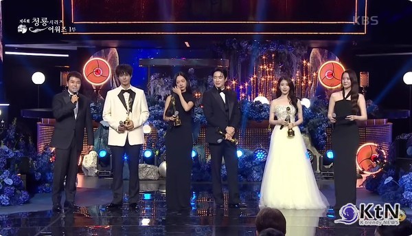  이준영, 인기상 착각 해프닝…이준혁 대신 무대 올라 ‘웃픈’ 순간  사진=2025 07.18 KBS2  제4회 청룡시리즈어워즈 시상식에 K trendy NEWS DB ⓒ케이 트렌디뉴스 무단전재 및 수집, 재배포금지