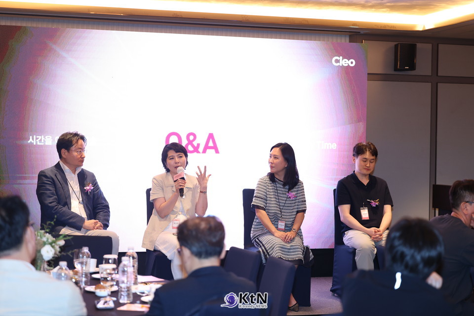 좌장 셀파크 피부과 박병순 원장, 순수피부과 신나라 원장,  리미엘 성형외과 우은경 원장, BF작은별피부과 김대현 원장이 강연 후 질의응답시간을 가졌다.  /사진=K trendy NEWS DB ⓒ케이 트렌디뉴스 무단전재 및 수집, 재배포금지