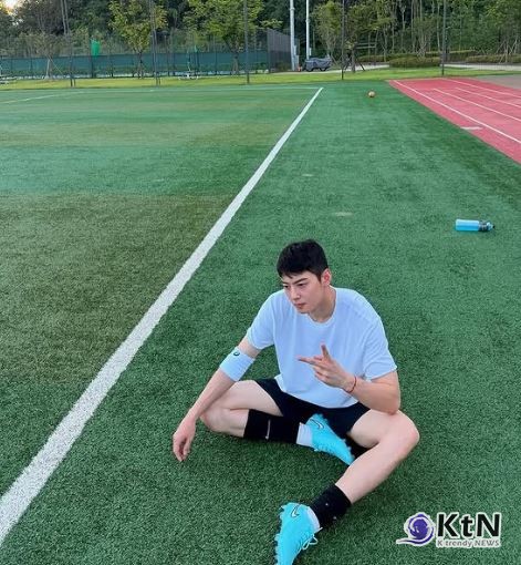 "차은우가 웰니스다"...입대 전 머리 자르고 '얼굴 천재' 차은우, 근황 공개  사진=2025 07.22  차은우 인스타그램 갈무리 K trendy NEWS DB ⓒ케이 트렌디뉴스 무단전재 및 수집, 재배포금지