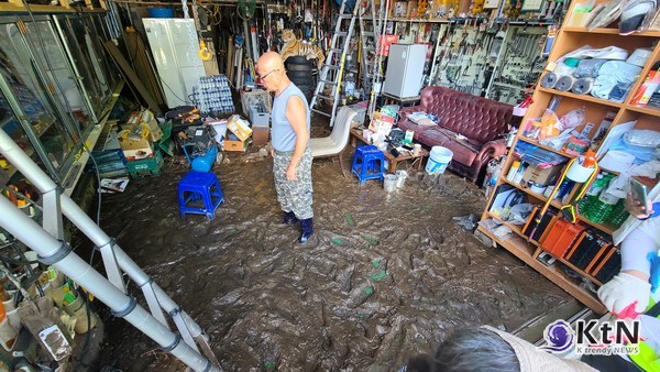 가평 수해 복구에 함께한 고양특례시의원들. 사진=K trendy NEWS DB ⓒ케이 트렌디뉴스 무단전재 및 수집, 재배포금지