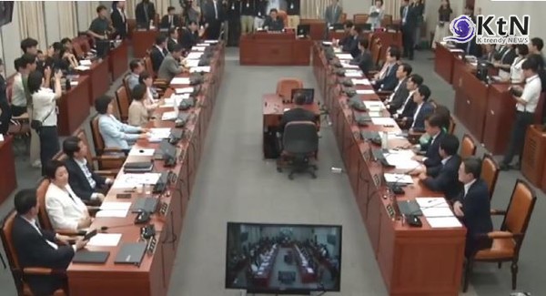 농산물 가격 폭락해도 정부가 책임진다…농안법 개정안 소위 통과  사진=2025 07.29  국회 농림축산식품해양수산위원회 법안심사소위원회 K trendy NEWS DB ⓒ케이 트렌디뉴스 무단전재 및 수집, 재배포금지