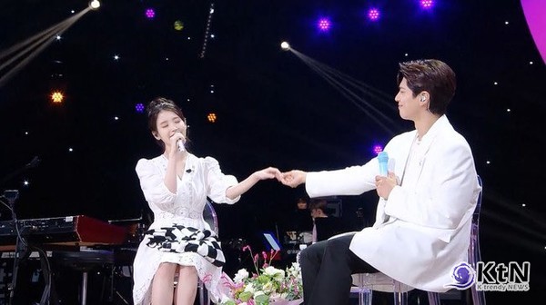 박보검, '칸타빌레' 마지막 밤…'폭싹' 아이유·BTS 뷔 깜짝 선물로 '행복한 피날레'  사진=2025 08.01 KBS 2TV 뮤직 토크쇼 더 시즌즈-박보검의 칸타빌레' / 편집 K trendy NEWS DB ⓒ케이 트렌디뉴스 무단전재 및 수집, 재배포금지