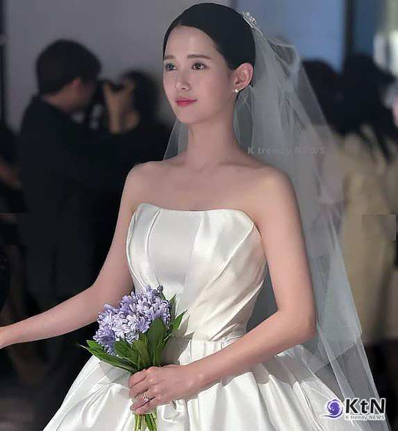 남보라, 결혼 3개월 만에 불거진 이혼설에 직접 입 열었다 사진=2025 08.05 남보라  인스타 그램 갈무리 K trendy NEWS DB ⓒ케이 트렌디뉴스 무단전재 및 수집, 재배포금지