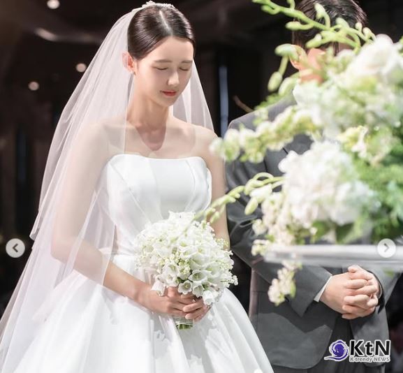 남보라, 결혼 3개월 만에 불거진 이혼설에 직접 입 열었다 사진=2025 08.05 남보라  인스타 그램 갈무리 K trendy NEWS DB ⓒ케이 트렌디뉴스 무단전재 및 수집, 재배포금지