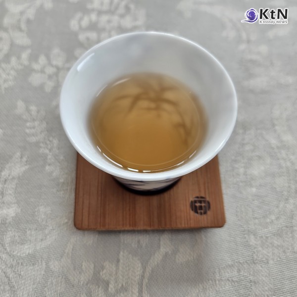 동방미인차가 일반 차 잎으로 제조한 우롱차에 비하여 linalool oxides를 비롯한 alcoholic monoterpene류의 향기성분 함량이 높게 검출된 것으로 나타났다.  /사진=ⓒ원근희, K trendy NEWS DB ⓒ케이 트렌디뉴스 무단전재 및 수집, 재배포금지