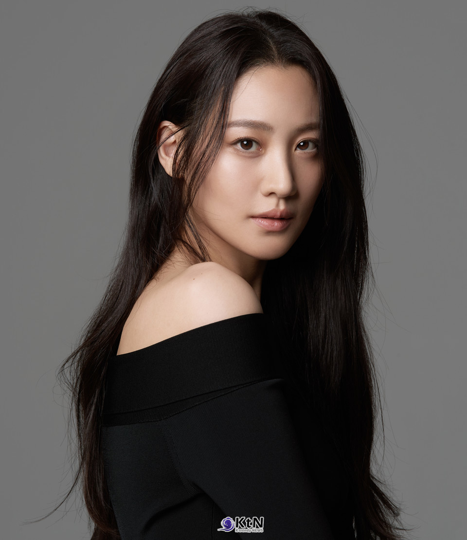 수현, 부산국제영화제 폐막식 단독 진행…‘부산 어워드’ 첫 시상 무대 선다 사진= 사람엔터테인먼트, K trendy NEWS DB ⓒ케이 트렌디뉴스 무단전재 및 수집, 재배포금지