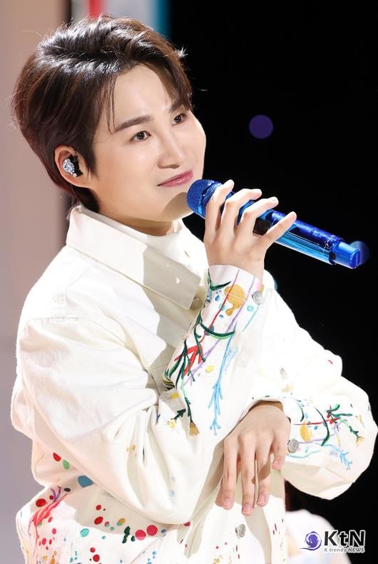 김희재, '더 트롯쇼' MC 2년 연속 선정..장윤정·주현미 출연 희망 사진=2024.02.15 SBS미디어넷  K trendy NEWS DB ⓒ케이 트렌디뉴스 무단전재 및 수집, 재배포금지