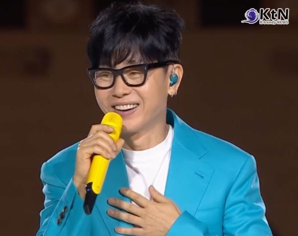 “사랑한다 대한민국” 이승환, 이재명 대통령 국민임명식 축하공연서 고백  사진=2025 08.16 KTV 영상 갈무리  K trendy NEWS DB ⓒ케이 트렌디뉴스 무단전재 및 수집, 재배포금지