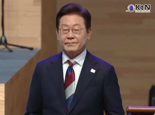 통합·정중·새 출발…넥타이로 말한 이재명 대통령의 광복절  사진=2025 08.16  KTV 영상 갈무리 K trendy NEWS DB ⓒ케이 트렌디뉴스 무단전재 및 수집, 재배포금지