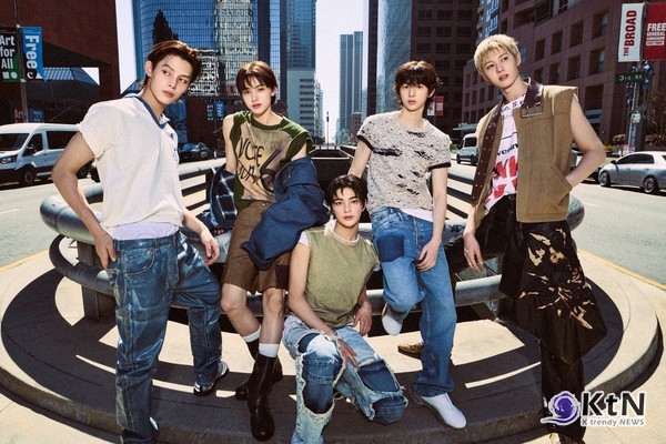  [문화연예 리포트]   BTS·TXT 잇는 빅히트 신인 코르티스, 엠카 첫 무대 “땀 냄새·열정·패기 담았다”  사진=2025 08.21 빅히트  K trendy NEWS DB ⓒ케이 트렌디뉴스 무단전재 및 수집, 재배포금지