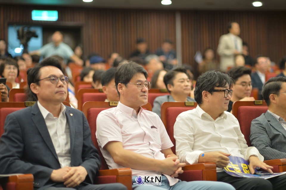 전문 인력 양성과 안정적 고용은 단순히 한 축제를 잘 치르기 위한 조건이 아니라, 지역축제를 산업적 기반으로 성장시키는 핵심이다.  /사진=K trendy NEWS DB ⓒ케이 트렌디뉴스 무단전재 및 수집, 재배포금지