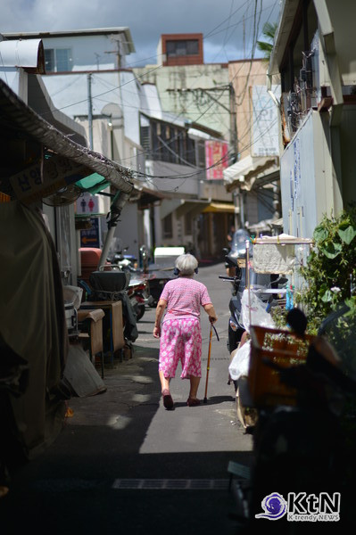 노인의 삶을 비추는 지표는 여전히 OECD 최하위 사진=K trendy NEWS DB ⓒ케이 트렌디뉴스 무단전재 및 수집, 재배포금지