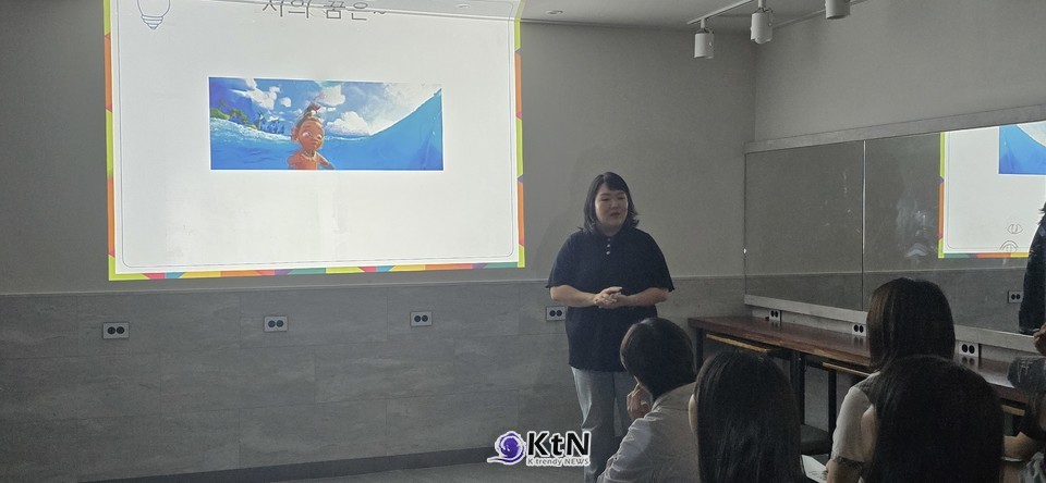 이번 설명회에서 강조된 김포대학교 뷰티아트과의 커리큘럼은 학생들에게 실무 중심의 기술 교육과 동시에 글로벌 뷰티 아티스트로 도약할 수 있는 토대를 제공한다./사진=K trendy NEWS DB ⓒ케이 트렌디뉴스 무단전재 및 수집, 재배포금지