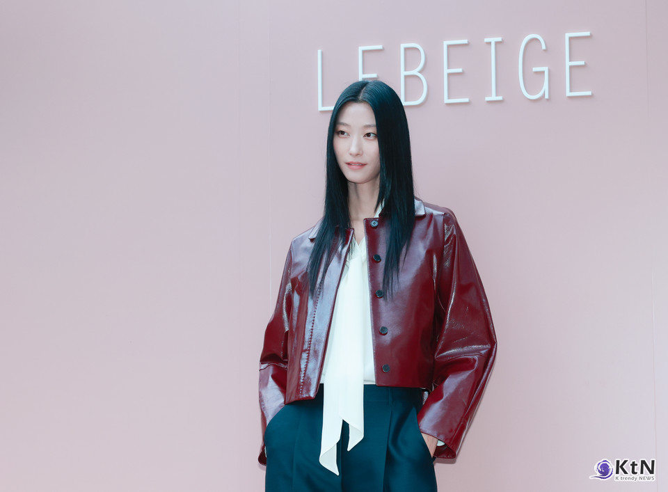 Gala de LEBEIGE에서 모델 포스 뽐낸 모델 박지혜 /사진=K trendy NEWS DB ⓒ케이 트렌디뉴스 무단전재 및 수집, 재배포금지