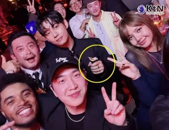 “케데헌 실사판?” BTS 뷔, 김밥 한 줄로 전 세계 팬 웃음  사진=2025 09.08 뷔 SNS 갈무리 K trendy NEWS DB ⓒ케이 트렌디뉴스 무단전재 및 수집, 재배포금지