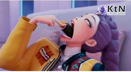 “케데헌 실사판?” BTS 뷔, 김밥 한 줄로 전 세계 팬 웃음  사진=2025 09.08 넷플릭스 갈무리 K trendy NEWS DB ⓒ케이 트렌디뉴스 무단전재 및 수집, 재배포금지