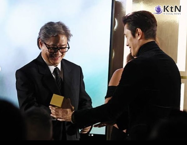 이병헌, 한국 배우 최초 TIFF 특별공로상 수상  사진=2025 09.08 lbhturkiye 인스타그램  갈무리 K trendy NEWS DB ⓒ케이 트렌디뉴스 무단전재 및 수집, 재배포금지