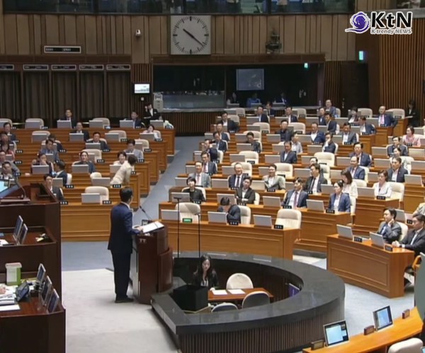 정청래 국민의힘, 내란 단절 못하면 해산···檢·사법·언론 3대 개혁 선언  사진=2025 09.09 국회  더불어민주당 정청래 대표 교섭단체 대표연설  K trendy NEWS DB ⓒ케이 트렌디뉴스 무단전재 및 수집, 재배포금지