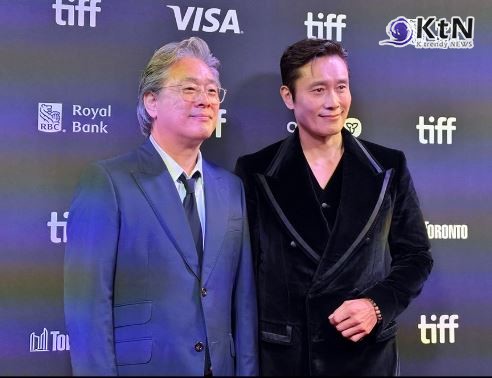 토론토도 사로잡았다…이병헌 열연+박찬욱 연출 ‘어쩔수가없다’ 국제 관객상 사진=2025 09.15  cjenm.official인스타그램 갈무리 K trendy NEWS DB ⓒ케이 트렌디뉴스 무단전재 및 수집, 재배포금지