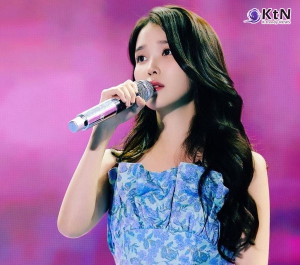 아이유 ‘바이, 썸머’, 2년 만의 팬밋업 성료…17주년 감동 사진=2025 09.15  EDAM 엔터테인먼  K trendy NEWS DB ⓒ케이 트렌디뉴스 무단전재 및 수집, 재배포금지