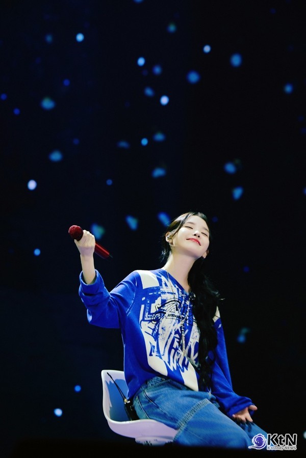 아이유 ‘바이, 썸머’, 2년 만의 팬밋업 성료…17주년 감동 사진=2025 09.15  EDAM 엔터테인먼  K trendy NEWS DB ⓒ케이 트렌디뉴스 무단전재 및 수집, 재배포금지