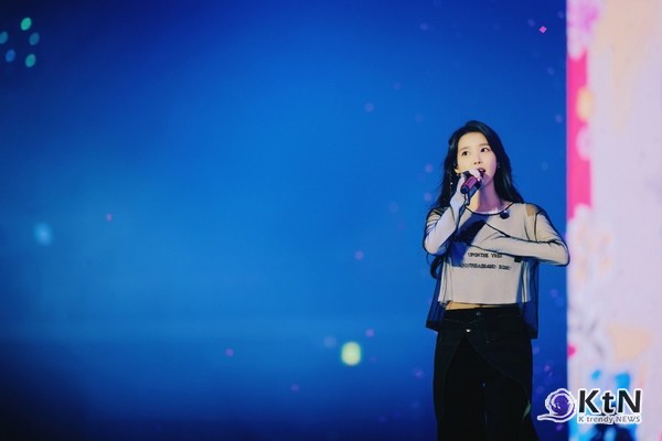 아이유 ‘바이, 썸머’, 2년 만의 팬밋업 성료…17주년 감동 사진=2025 09.15  EDAM 엔터테인먼  K trendy NEWS DB ⓒ케이 트렌디뉴스 무단전재 및 수집, 재배포금지