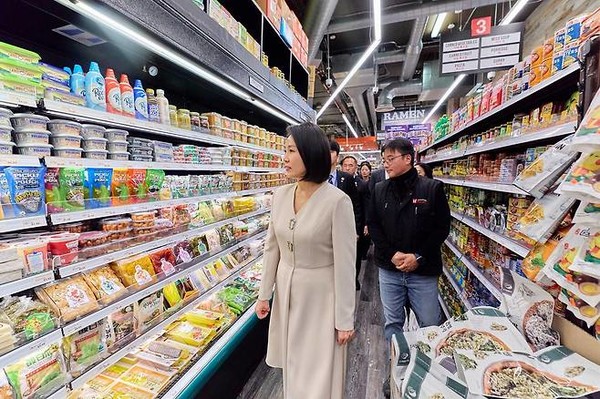 뉴욕 코리아타운 찾은 김혜경 여사, 김밥 인기, 영화 (케데헌)장면 영향 컸다  사진=2025 09.25 대통령실  K trendy NEWS DB ⓒ케이 트렌디뉴스 무단전재 및 수집, 재배포금지