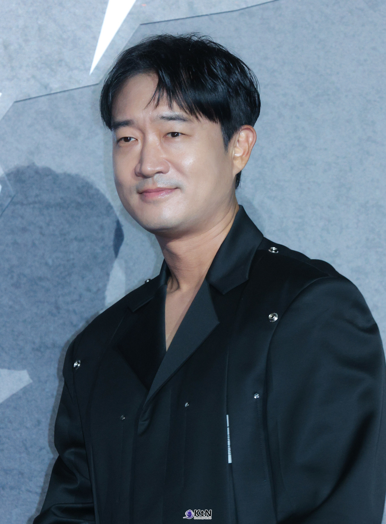 배우 조우진이 넷플릭스 영화 '사마귀' 제작보고회에 참석해 포즈를 취하고 있다. / 사진=K trendy NEWS DB ⓒ케이 트렌디뉴스 무단전재 및 수집, 재배포금지.