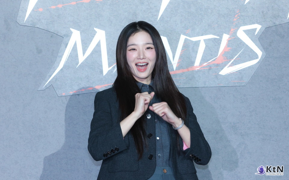 넷플릭스 영화 '사마귀' 제작보고회에 참석해 포즈를 취하고 있다. / 사진=K trendy NEWS DB ⓒ케이 트렌디뉴스 무단전재 및 수집, 재배포금지.